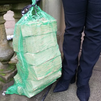 Large Net Bag of Kiln-Dried Hardwood Logs